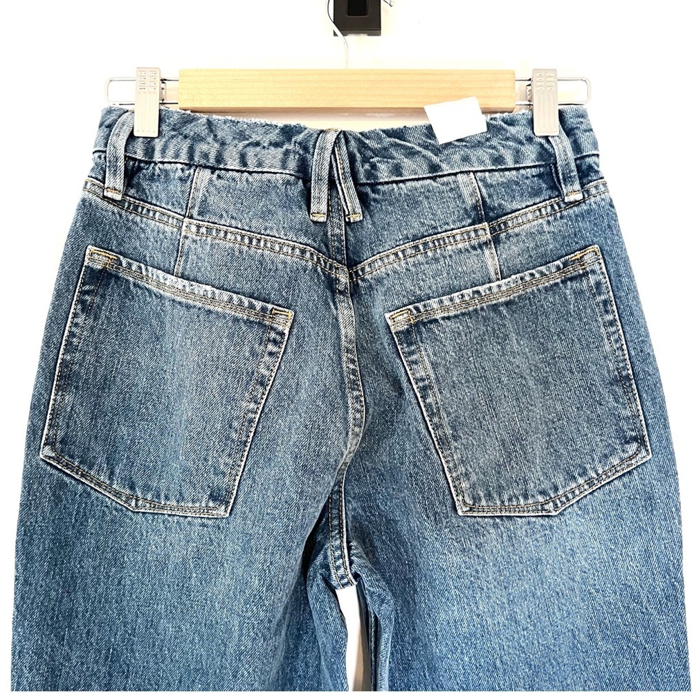 Good American NWT Good Icon Straight Ankle Crop Indigo061 Medium Wash Distressed - Picture 4 of 14